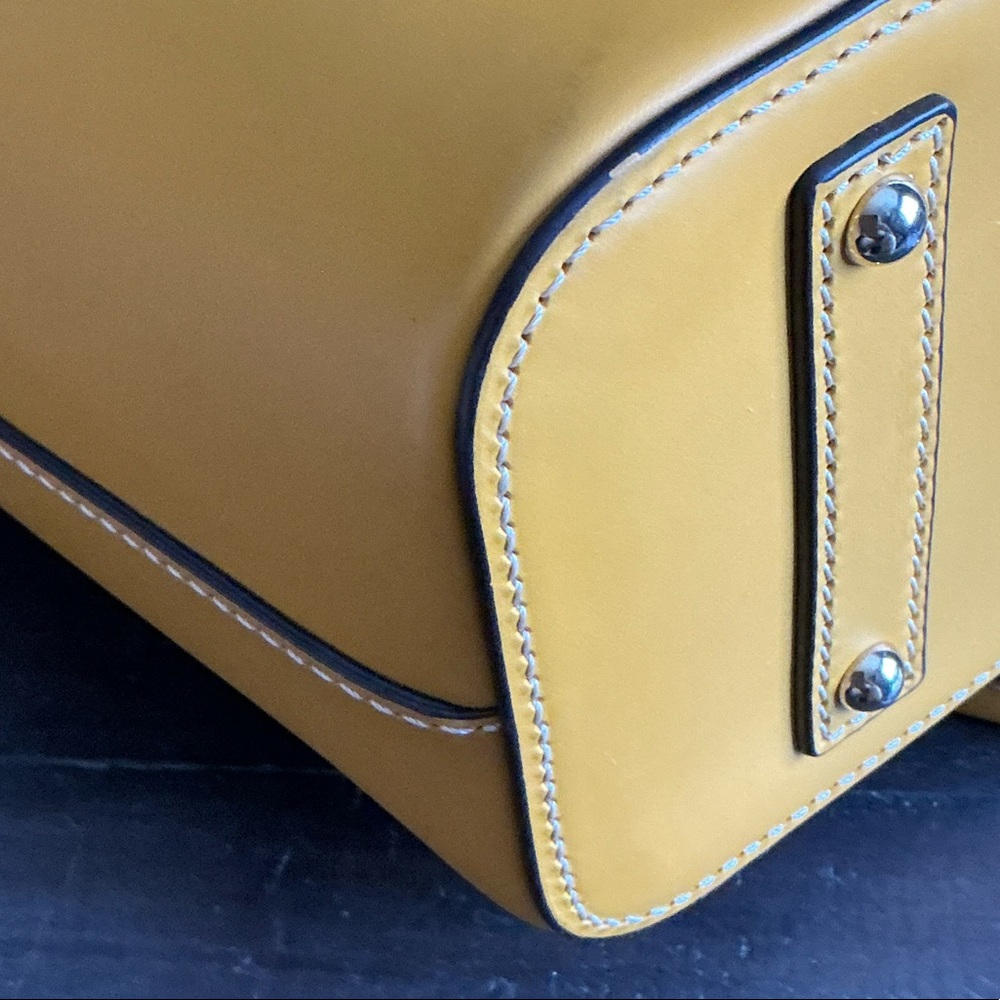 Dooney & Bourke beacon, leather slip Tote - Picture 9 of 10